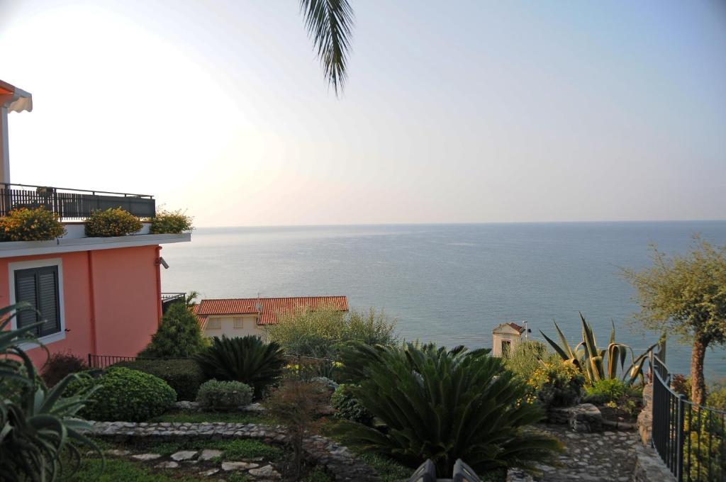 Residence La Cycas Villammare Bagian luar foto